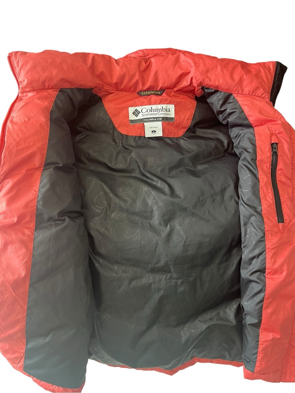 Columbia Titanium DOWN Puffer Vest Hooded Coral Salmon Women’s Large Hiking - Picture 9 of 11